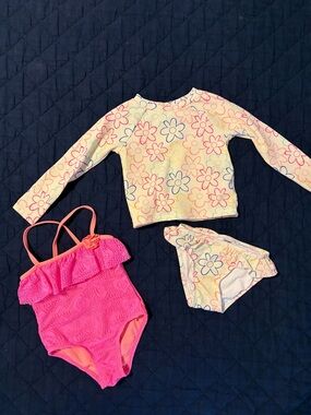 Girls 2T swimsuits set of 2